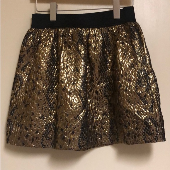 💰⬇️Body by Victoria’s Secret High Waisted Skirt - Picture 3 of 6